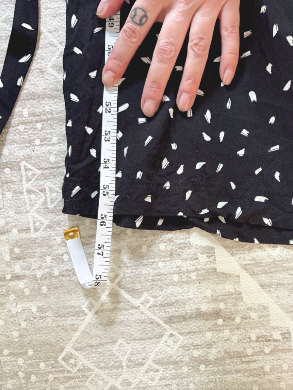 Lulus Black White Print Jumpsuit Medium Open Back Wide Leg Flutter Sleeve - Picture 12 of 12